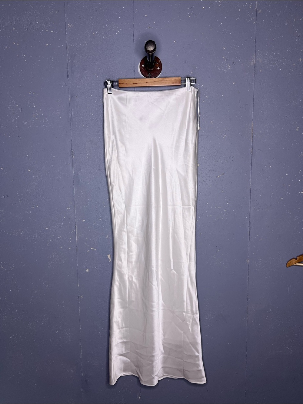 House of CB - SYDEL White Satin Bias Cut Maxi Skirt Size Small